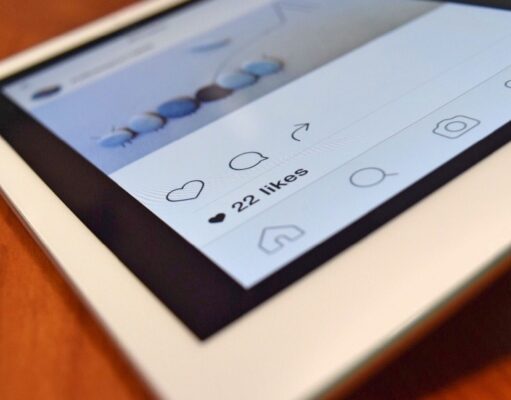 Meta shuts down NFTs support on Instagram and Facebook Instagram