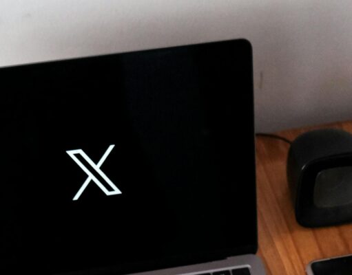 X Introduces Labels for Parody Accounts